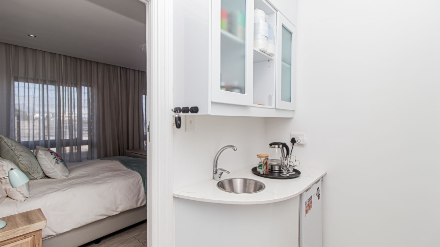 4 Bedroom Property for Sale in Beachfront Western Cape